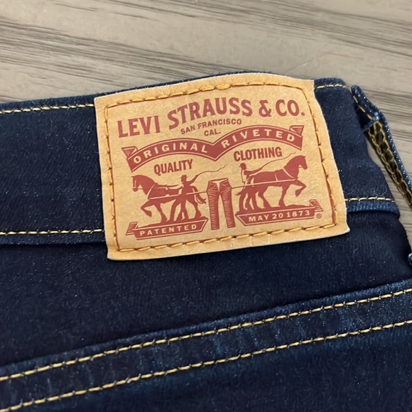 LEVIS HIGH RISE STRAIGHT WOMENS DARK WASH JEANS 26 - Picture 10 of 12